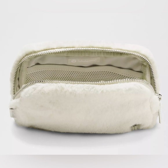Lululemon Everywhere Belt Bag Plush Fleece Bone ( White)/ Silver 7.5” x 5” - Picture 5 of 16